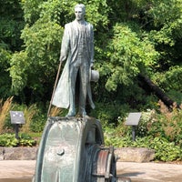 Photo taken at Nikola Tesla Statue by Carlos G. on 9/17/2022