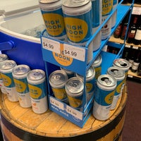 Photo taken at Michael-Towne Wines And Spirits by Gary K. on 5/24/2019