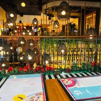 Foto tirada no(a) Délice Restaurant Nightclub por Stevy T. em 12/28/2023