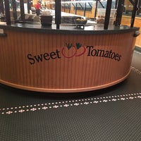 Photo taken at Sweet Tomatoes by Christie R. on 1/27/2016