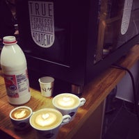 Photo taken at #teca - TRUE espresso &amp;amp; cappuccino ACADEMY by Šimon S. on 1/10/2015