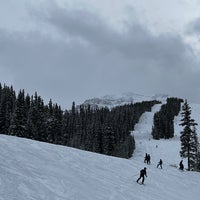 Das Foto wurde bei Lake Louise Ski Area &amp;amp; Mountain Resort von Ayman A. am 2/20/2023 aufgenommen
