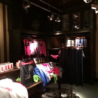 hollister brent cross