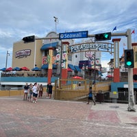 8/6/2022にMatt B.がGalveston Island Historic Pleasure Pierで撮った写真