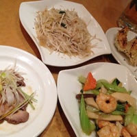 Photo taken at 珉珉 (みんみん) 新横浜店 by max i. on 3/27/2012