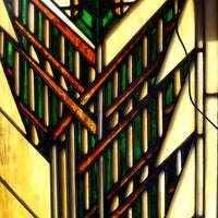 Снимок сделан в Grand Central Stained Glass &amp;amp; Graphics пользователем Eloyne E. 2/9/2012