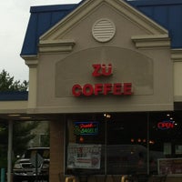 4/18/2012 tarihinde Skip C.ziyaretçi tarafından Bay Zu Coffee'de çekilen fotoğraf
