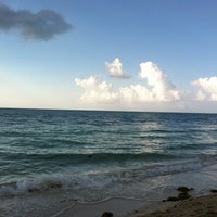 รูปภาพถ่ายที่ Key Colony Beach Realty Florida Keys โดย S. S. เมื่อ 3/25/2012