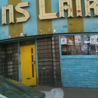 3/15/2012にJ R G.がLion&amp;#39;s Lairで撮った写真