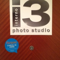 Das Foto wurde bei Interno 3 Photo Studio von Sara P. am 5/1/2012 aufgenommen