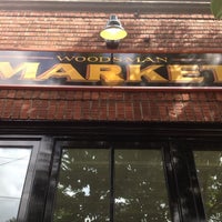 Foto scattata a Woodsman Market da Sabrinabot il 8/22/2012