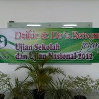 Photo taken at SD Islam Tugasku Pulomas by Rini Y. on 3/30/2012