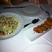 Photo taken at Nica Restaurante &amp; Lounge by Xino X. on 5/29/2012