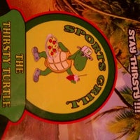Снимок сделан в The Thirsty Turtle пользователем Christina M. 5/7/2012