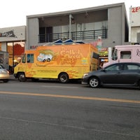 Photo taken at Grilled Cheese Patrol by Rudy M. on 6/8/2012
