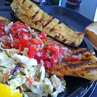7/27/2012 tarihinde Media Cookeryziyaretçi tarafından Baja Fish Grill'de çekilen fotoğraf