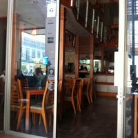 Photo taken at Carpe Diem Cafe by Juan ignacio T. on 6/26/2012