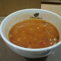 Photo taken at Chowder&amp;#39;s Select Soup! ecute品川店 by Hiroaki K. on 7/12/2012
