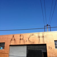 Снимок сделан в Arch Art and Drafting Supplies пользователем Pat G. 4/14/2012