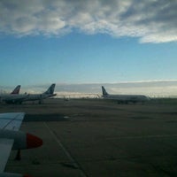 Photo taken at Voo Avianca O6 6150 by Leon Victor d. on 5/7/2012