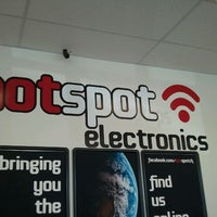 Foto diambil di HotSpot Electronics oleh Austin H. pada 5/10/2012