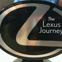 รูปภาพถ่ายที่ Westside Lexus โดย Quinn L. เมื่อ 3/6/2012