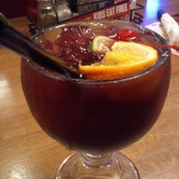 Photo taken at Applebee&amp;#39;s Grill + Bar by Jacqueline P. on 5/25/2012
