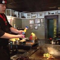 Foto tirada no(a) Hana Japanese Steakhouse por Efrain H. em 6/16/2012