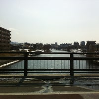 Photo taken at 館坂橋 by とむ on 3/4/2012