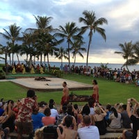 Foto tirada no(a) Paradise Cove Luau por Gregory em 7/28/2012