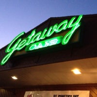 Foto tomada en The Getaway Cafe  por Larry K. el 3/16/2012