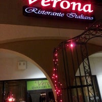 รูปภาพถ่ายที่ Verona Ristorante โดย Jon C. เมื่อ 7/14/2012