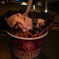 Photo taken at Cold Stone Creamery by Dania S. on 7/8/2012