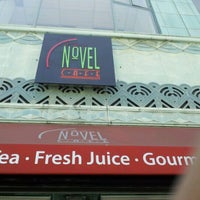 Foto scattata a Novel Cafe da alex a. il 8/22/2012