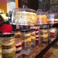 8/12/2012 tarihinde P P.ziyaretçi tarafından Ms. Dahlia&amp;#39;s Cafe'de çekilen fotoğraf