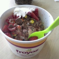 Photo taken at Froyoz by Ale J. on 6/30/2012