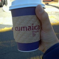 Foto tirada no(a) Cumaica Coffee por Matt D. em 9/6/2011