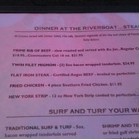 รูปภาพถ่ายที่ Riverboat on the Potomac โดย Darlene H. เมื่อ 6/10/2012