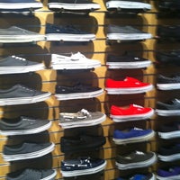 vans annapolis mall