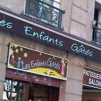 Photo taken at Les Enfants Gâtés by Tadzio on 7/18/2012