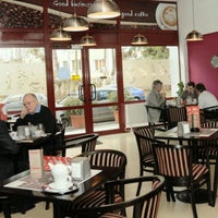 2/11/2011 tarihinde Cristian S.ziyaretçi tarafından Bizz Cafe'de çekilen fotoğraf