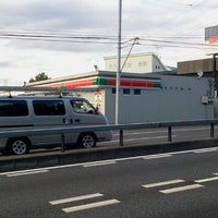 Photo taken at サンクス 緑つくし野店 by Hiro on 9/23/2011