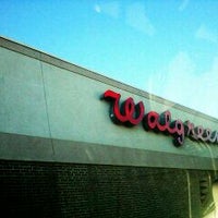 Photo taken at Walgreens by Lin on 11/28/2011