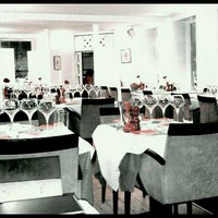 Foto tirada no(a) Restaurant Amalfi por Ginta G. em 5/3/2011