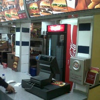 Photo taken at Burger King by anouar J. on 12/3/2011