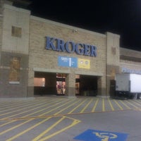 Photo taken at Kroger by Damon J. on 11/19/2011