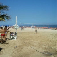Photo taken at Pele da Praia - Volei by Alexandre N. on 10/8/2011