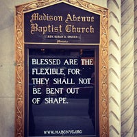 Foto tirada no(a) Madison Avenue Baptist Church por R K. em 10/23/2011
