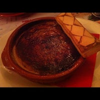4/13/2012 tarihinde Andrew H.ziyaretçi tarafından Pintxo Spanish Taperia Restaurant &amp; Tapas Train Bar'de çekilen fotoğraf