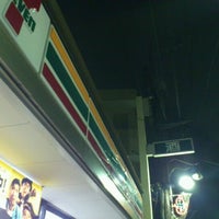Photo taken at 7-Eleven by 中村まさあき 7. on 11/11/2011